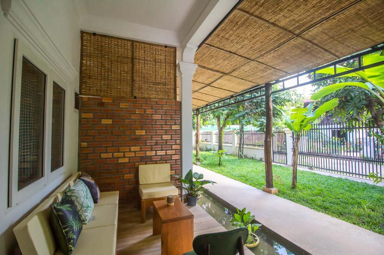 Angkor Dino Home Siem Reap Exterior photo